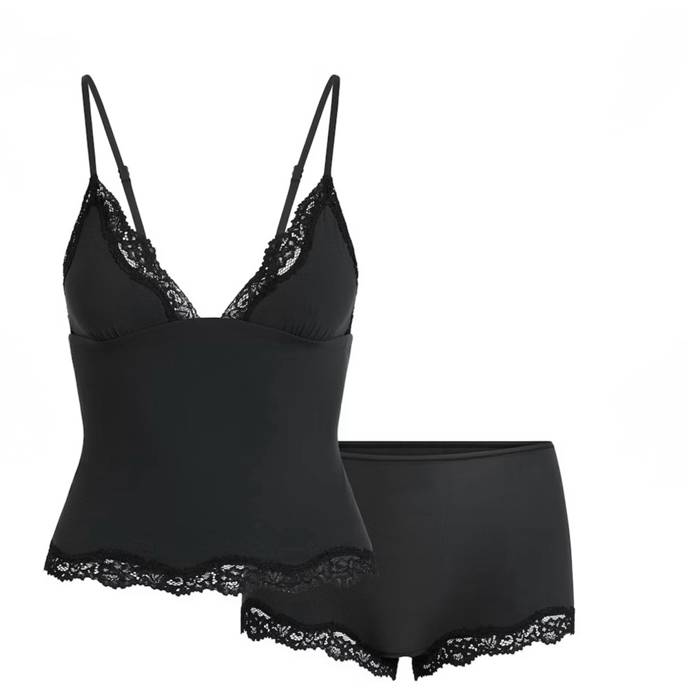 SKIMS triangle cami & boyshort PJ set Onyx